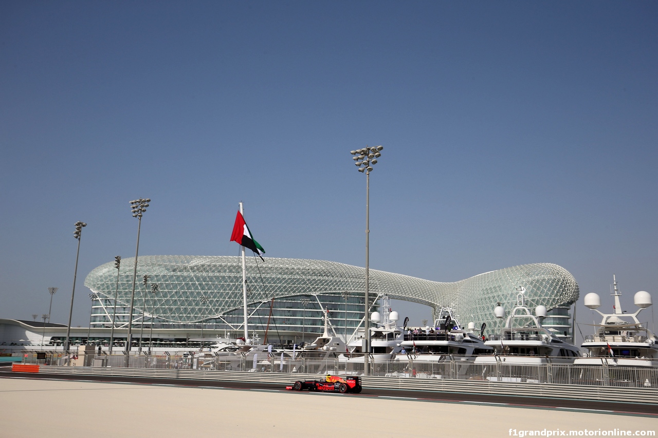 GP ABU DHABI, 26.11.2016 - Prove Libere 3, Max Verstappen (NED) Red Bull Racing RB12