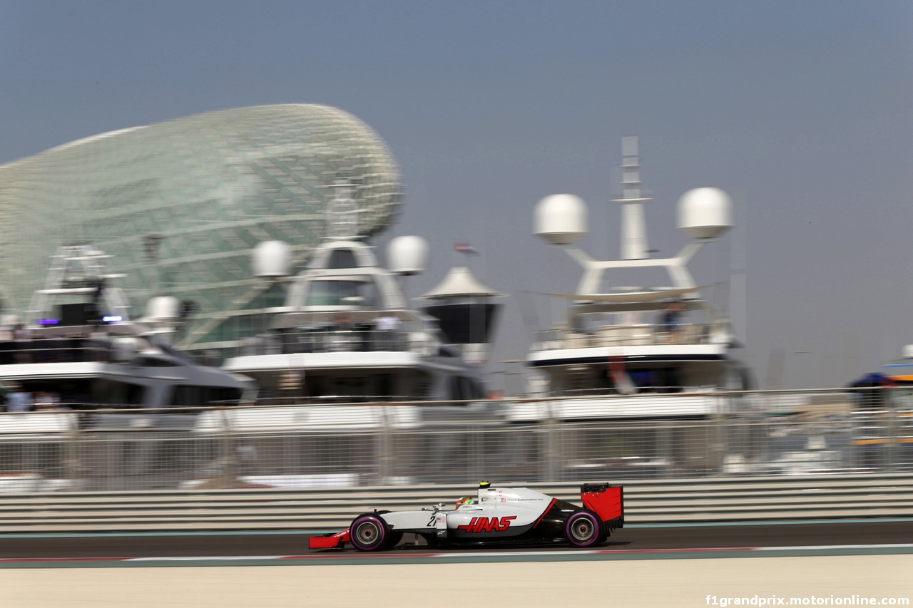 GP ABU DHABI, 26.11.2016 - Prove Libere 3, Esteban Gutierrez (MEX) Haas F1 Team VF-16