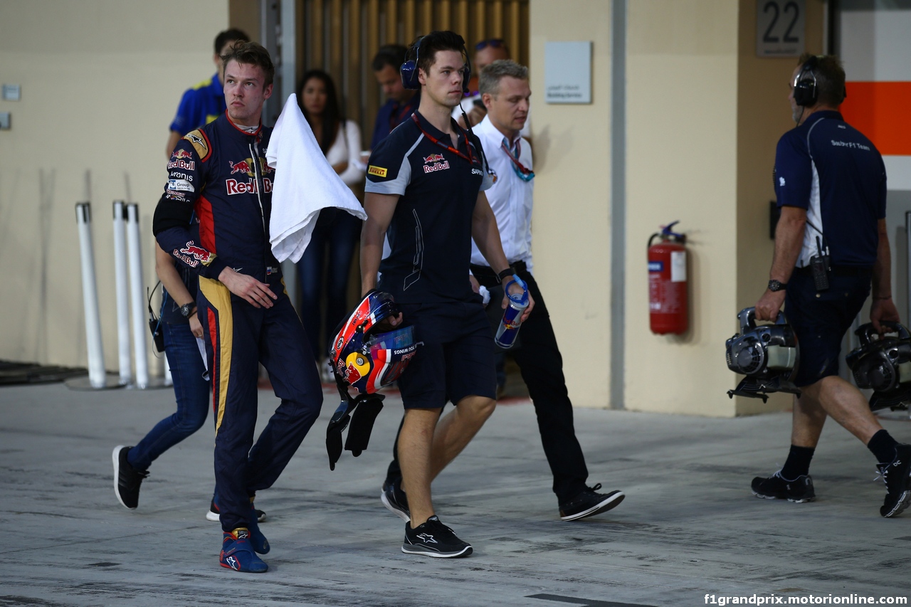 GP ABU DHABI, 26.11.2016 - Qualifiche, Daniil Kvyat (RUS) Scuderia Toro Rosso STR11