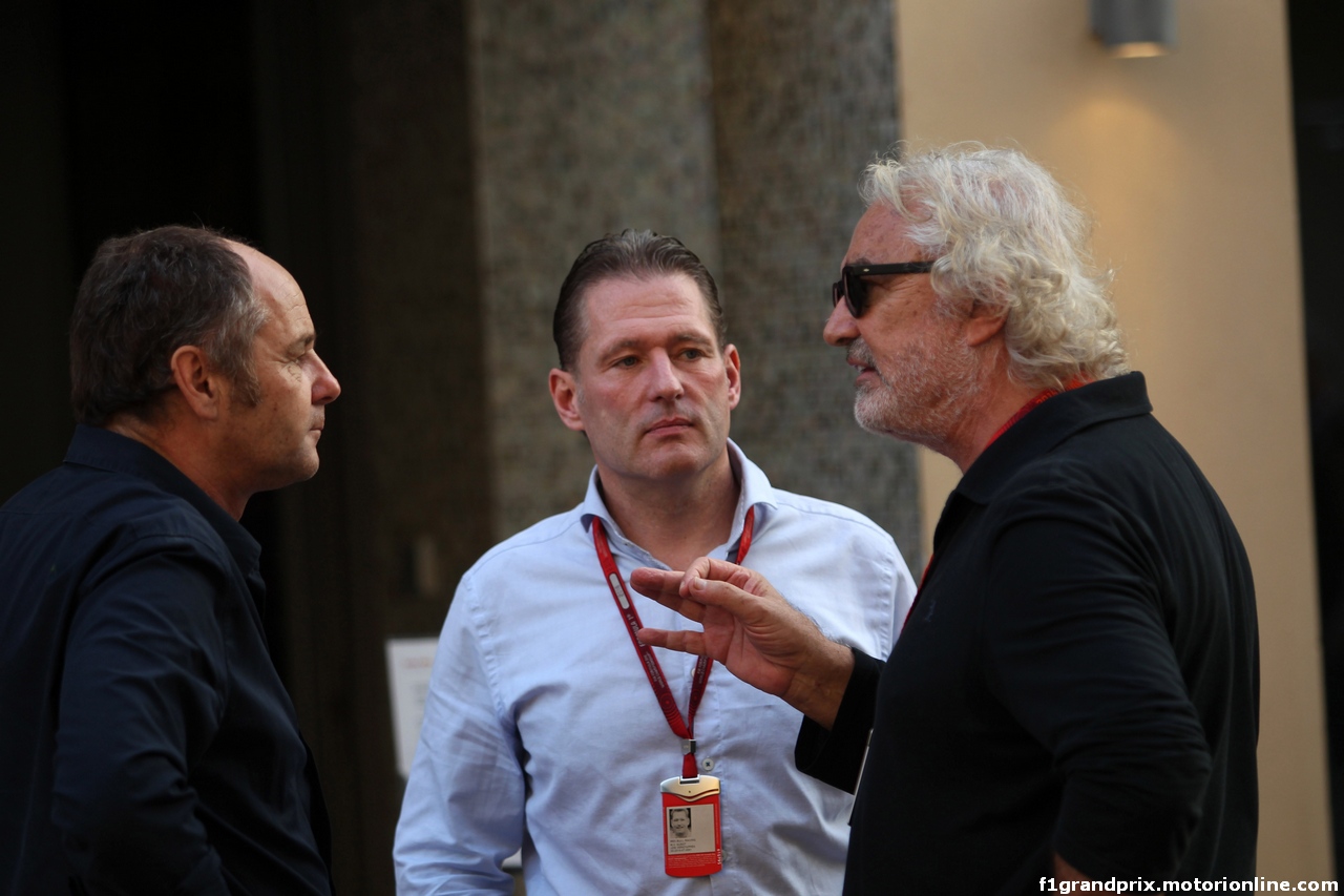 GP ABU DHABI, 26.11.2016 - Qualifiche, Gerard Berger (AUT) e Flavio Briatore (ITA)