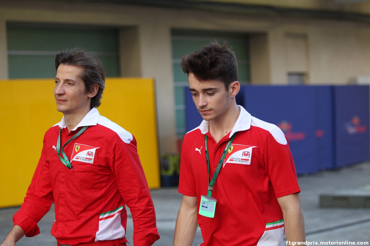 GP ABU DHABI, 26.11.2016 - Qualifiche, Massimo Rivola (ITA), Ferrari Driver Academy e Charles Leclerc (MON)
