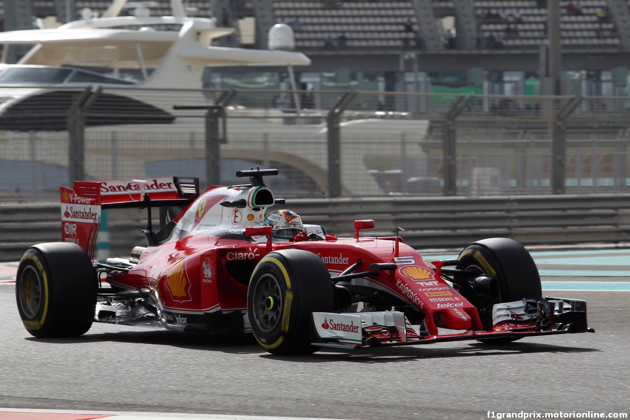 GP ABU DHABI, 25.11.2016 - Prove Libere 1, Sebastian Vettel (GER) Ferrari SF16-H