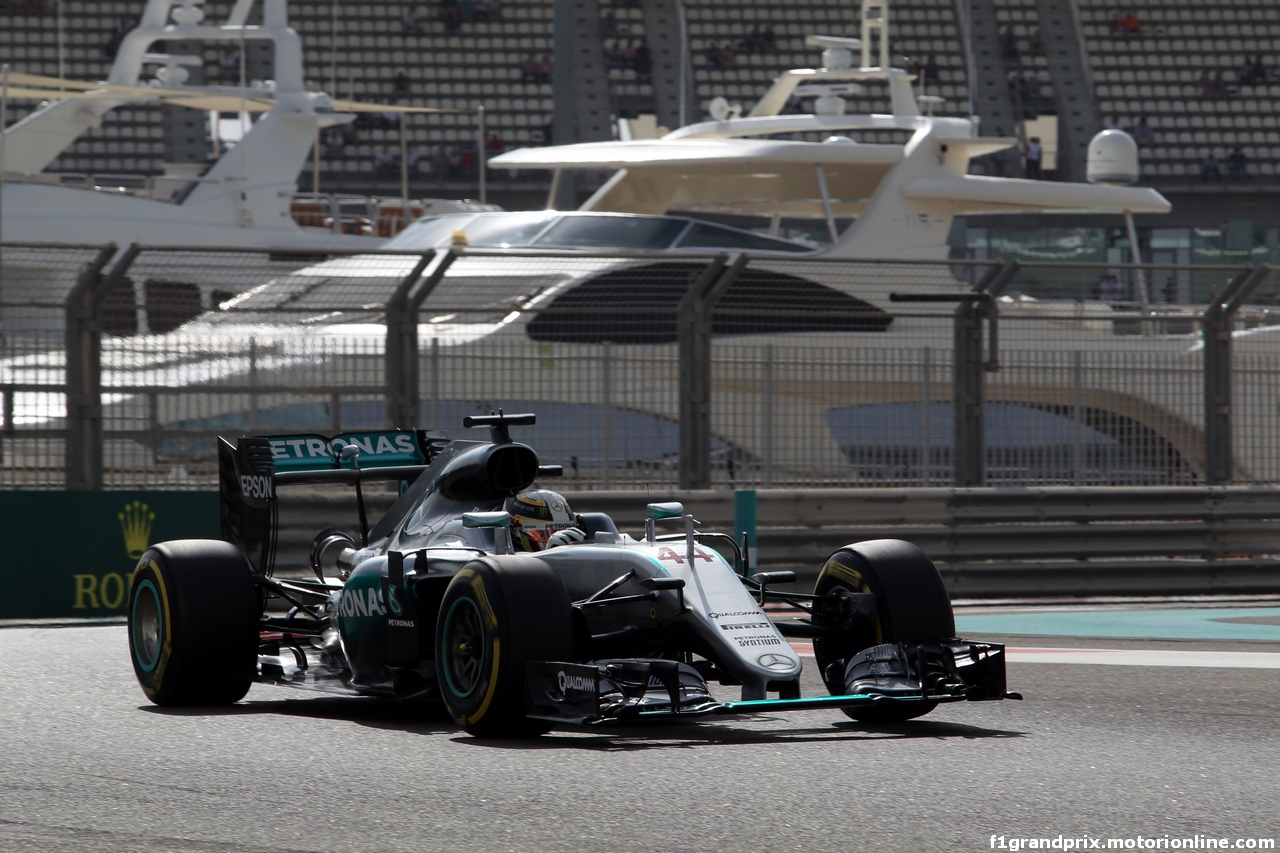 GP ABU DHABI, 25.11.2016 - Prove Libere 1, Lewis Hamilton (GBR) Mercedes AMG F1 W07 Hybrid
