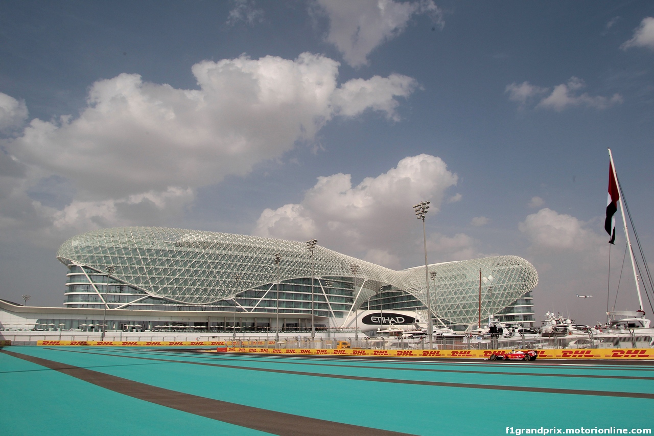 GP ABU DHABI, 25.11.2016 - Prove Libere 1, Kimi Raikkonen (FIN) Ferrari SF16-H