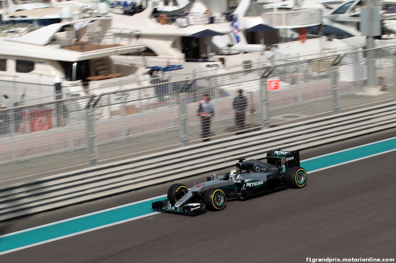 GP ABU DHABI, 25.11.2016 - Prove Libere 1, Lewis Hamilton (GBR) Mercedes AMG F1 W07 Hybrid