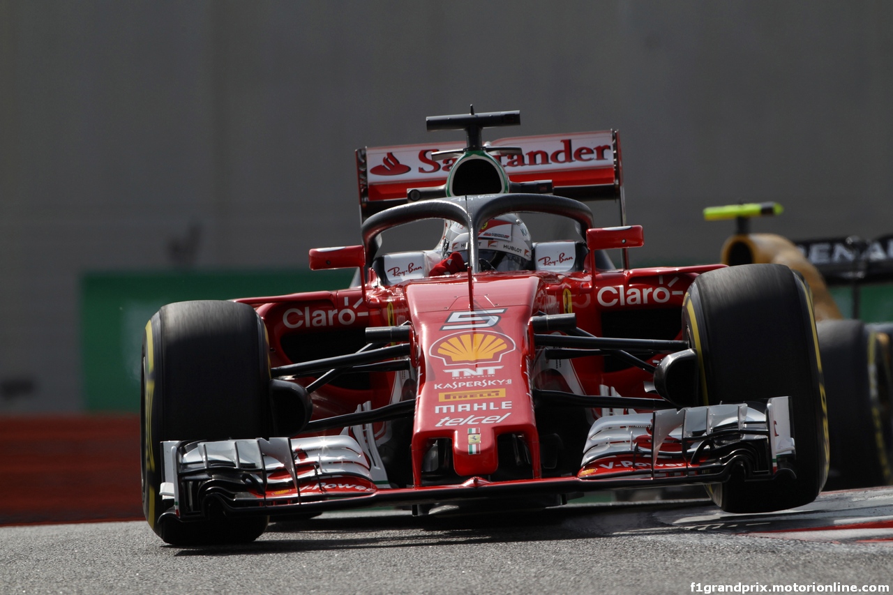 GP ABU DHABI, 25.11.2016 - Prove Libere 1, Sebastian Vettel (GER) Ferrari SF16-H with Halo.