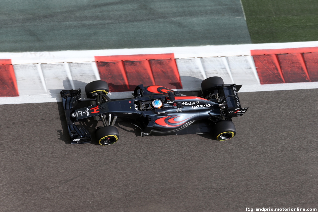 GP ABU DHABI, 25.11.2016 - Prove Libere 1, Fernando Alonso (ESP) McLaren Honda MP4-31