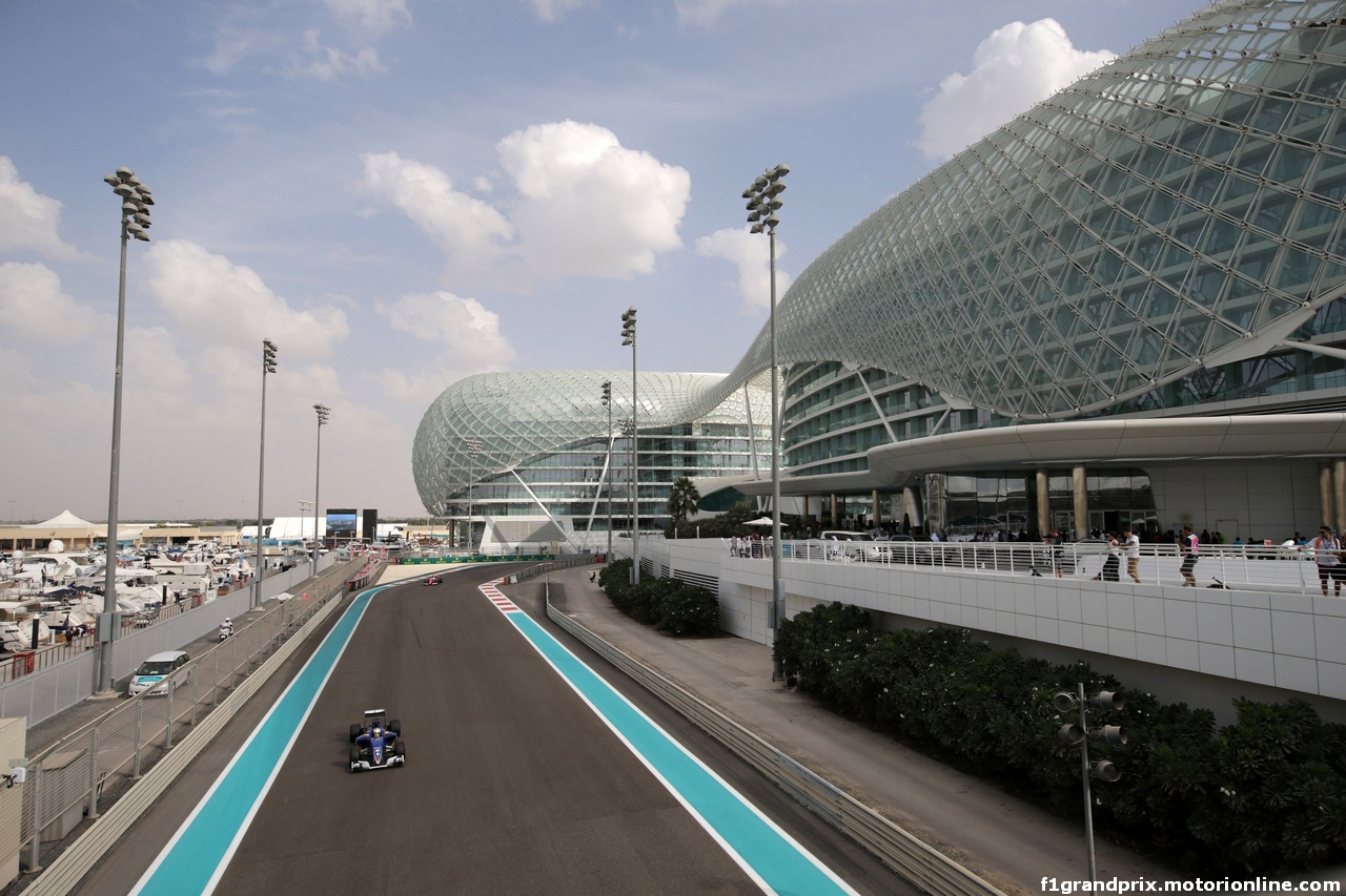 GP ABU DHABI, 25.11.2016 - Prove Libere 1, Marcus Ericsson (SUE) Sauber C34