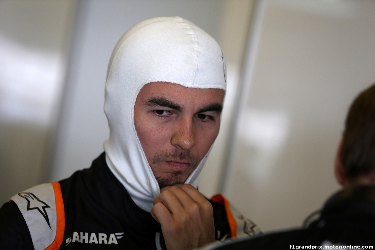 GP ABU DHABI, 25.11.2016 - Prove Libere 1, Sergio Perez (MEX) Sahara Force India F1 VJM09