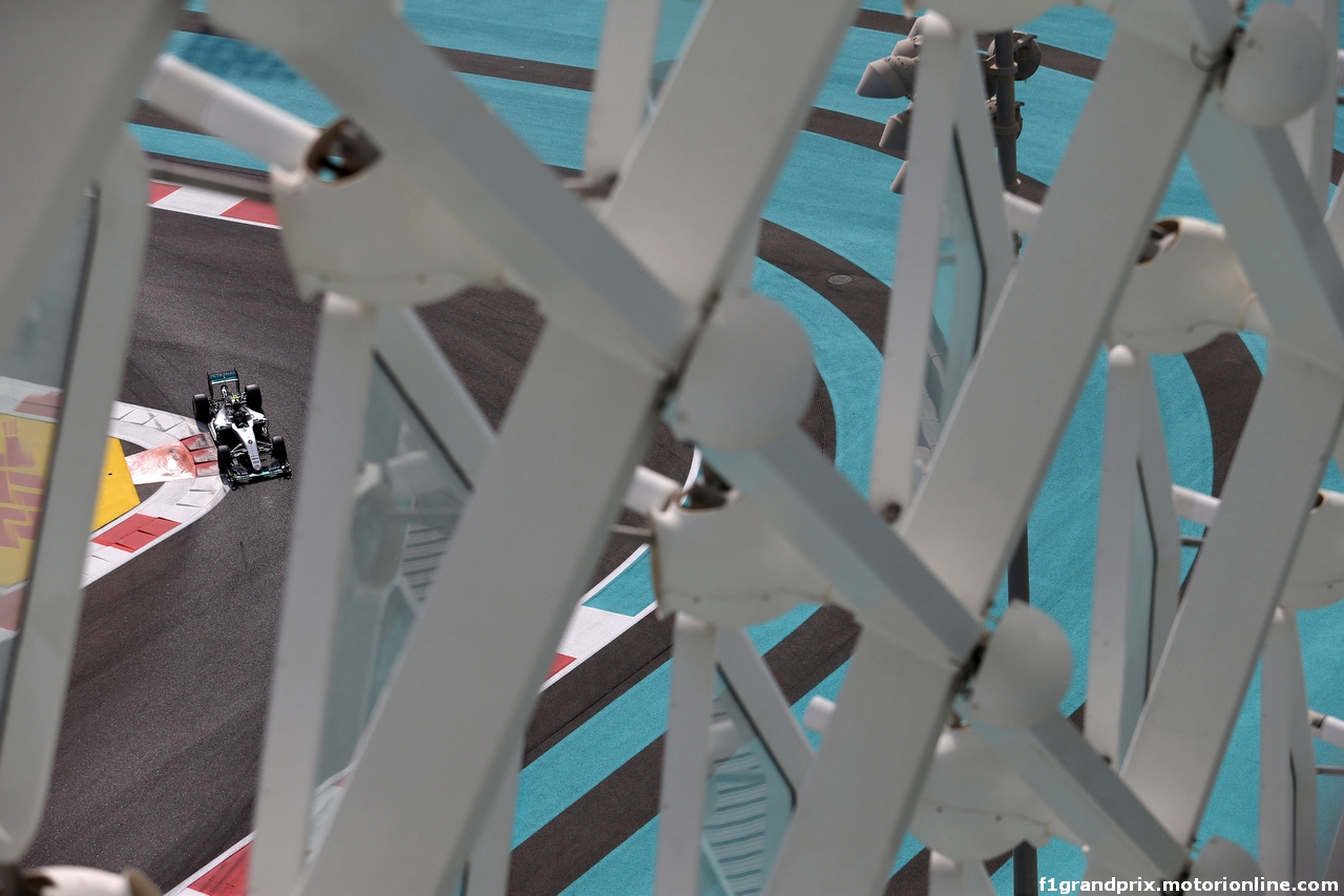 GP ABU DHABI, 25.11.2016 - Prove Libere 1, Nico Rosberg (GER) Mercedes AMG F1 W07 Hybrid