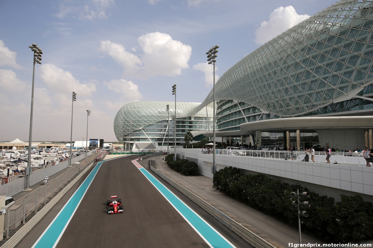 GP ABU DHABI, 25.11.2016 - Prove Libere 1, Sebastian Vettel (GER) Ferrari SF16-H