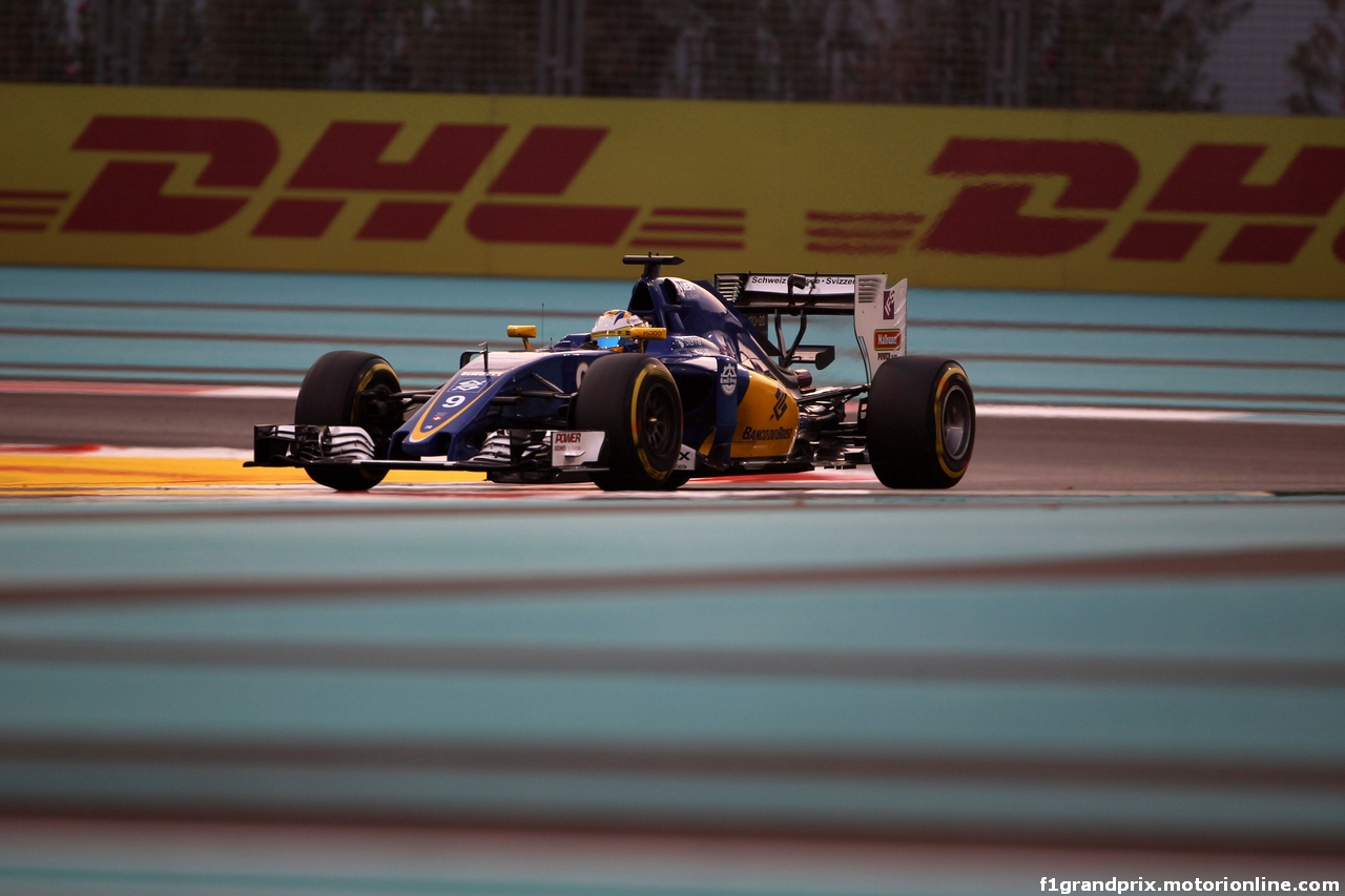 GP ABU DHABI, 25.11.2016 - Prove Libere 2, Marcus Ericsson (SUE) Sauber C34