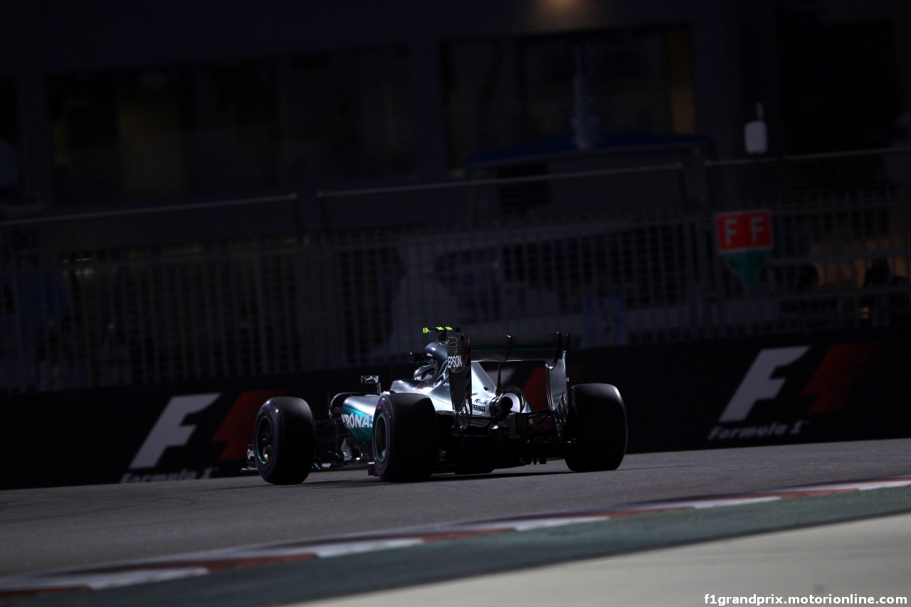 GP ABU DHABI, 25.11.2016 - Prove Libere 2, Nico Rosberg (GER) Mercedes AMG F1 W07 Hybrid