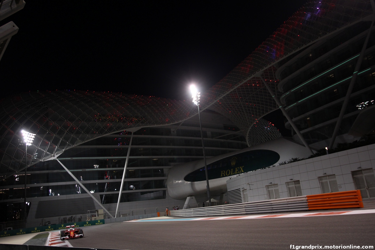 GP ABU DHABI, 25.11.2016 - Prove Libere 2, Sebastian Vettel (GER) Ferrari SF16-H