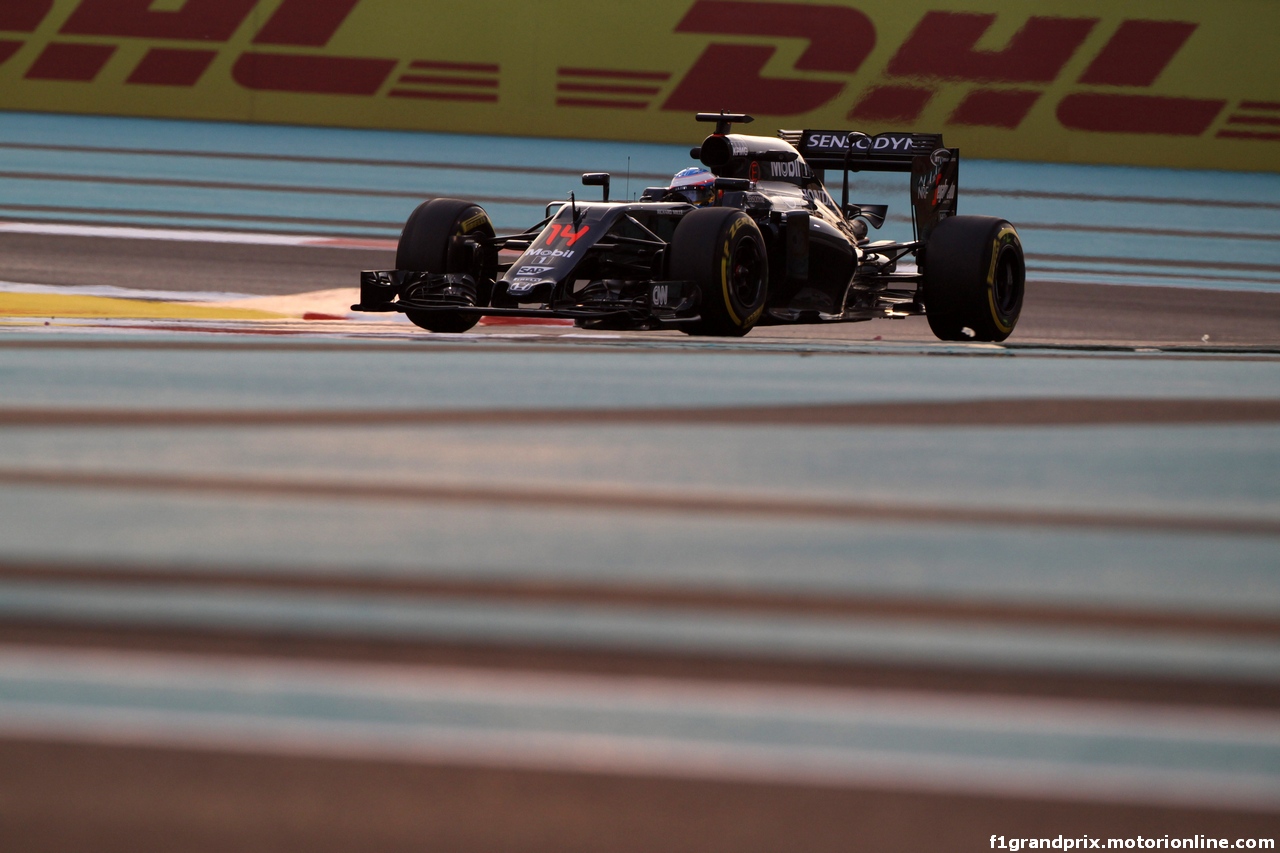 GP ABU DHABI, 25.11.2016 - Prove Libere 2, Fernando Alonso (ESP) McLaren Honda MP4-31