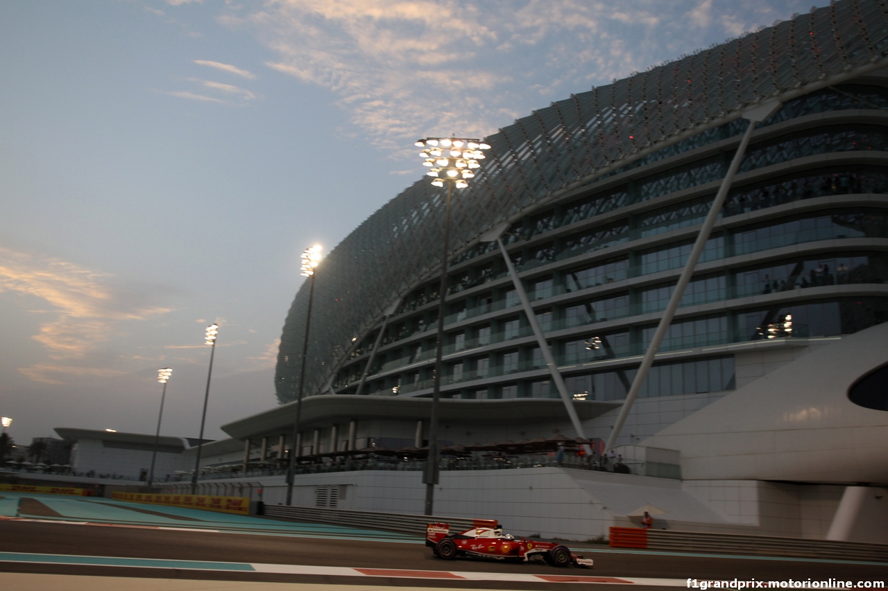 GP ABU DHABI, 25.11.2016 - Prove Libere 2, Sebastian Vettel (GER) Ferrari SF16-H