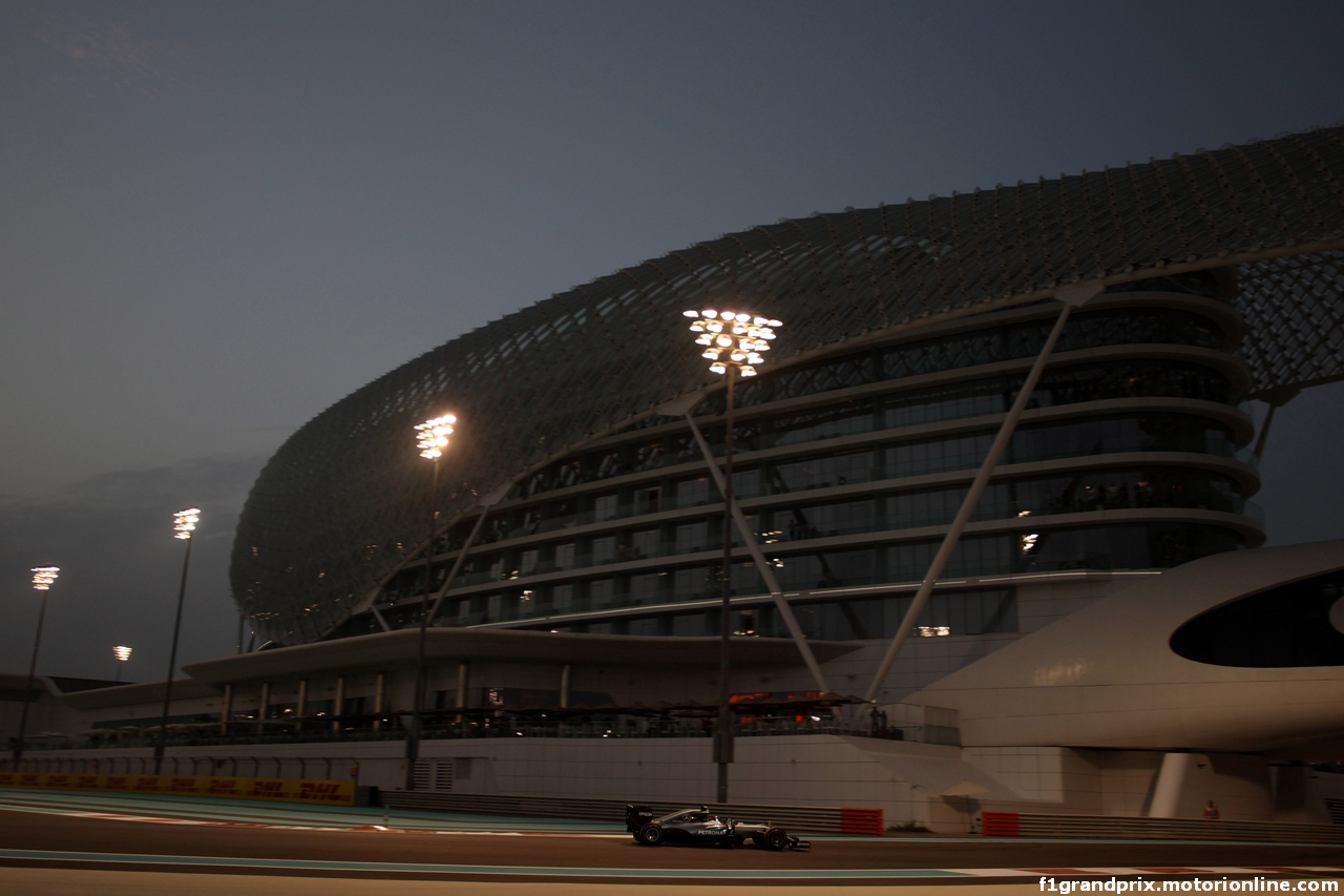 GP ABU DHABI, 25.11.2016 - Prove Libere 2, Nico Rosberg (GER) Mercedes AMG F1 W07 Hybrid