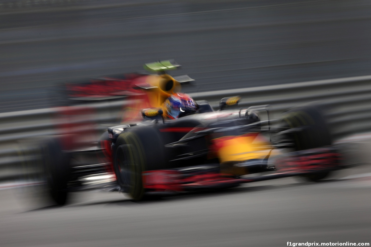 GP ABU DHABI, 25.11.2016 - Prove Libere 2, Max Verstappen (NED) Red Bull Racing RB12
