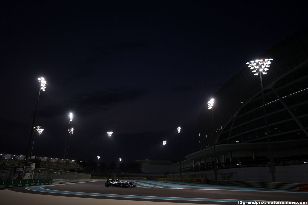 GP ABU DHABI, 25.11.2016 - Prove Libere 2, Nico Rosberg (GER) Mercedes AMG F1 W07 Hybrid