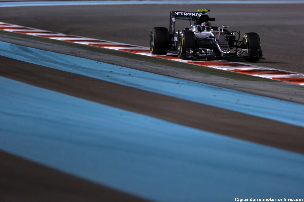 GP ABU DHABI, 25.11.2016 - Prove Libere 2, Nico Rosberg (GER) Mercedes AMG F1 W07 Hybrid