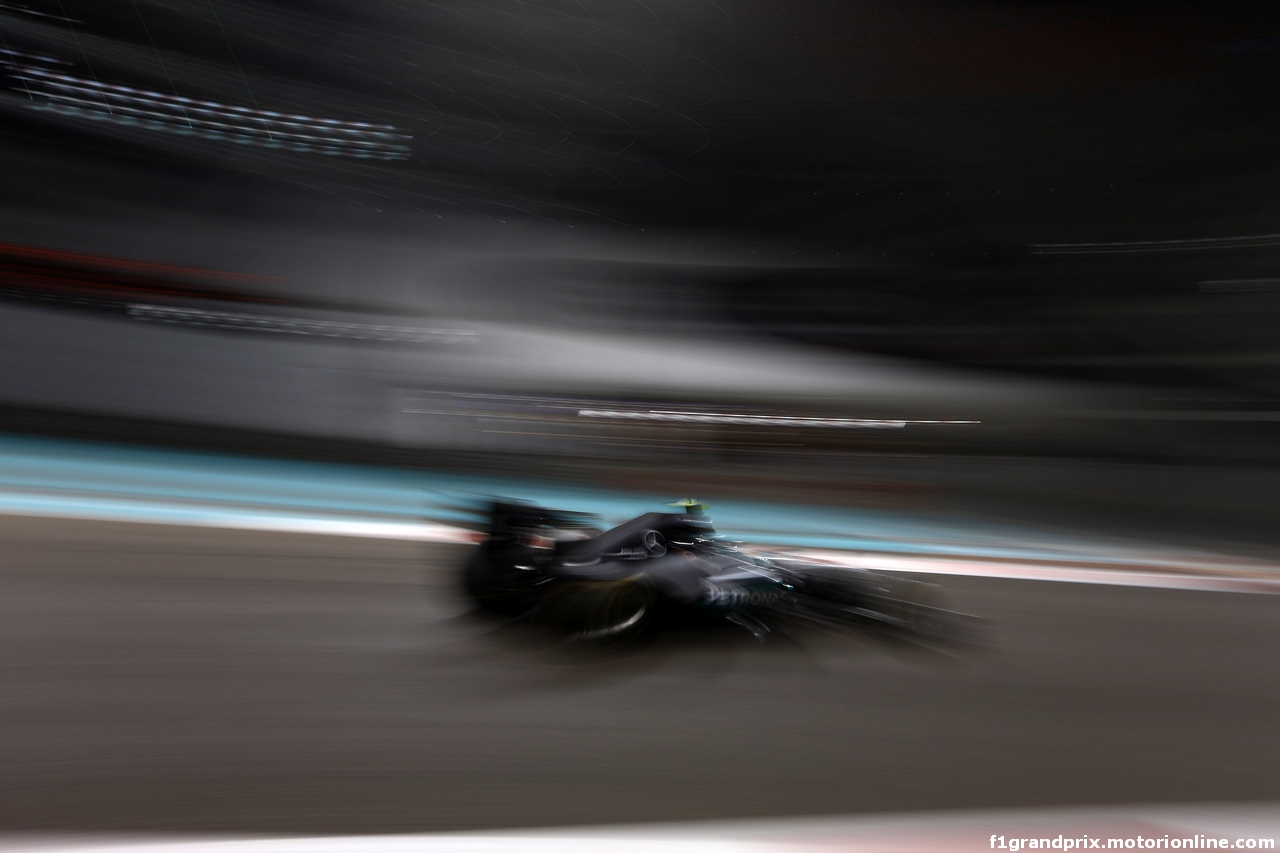 GP ABU DHABI, 25.11.2016 - Prove Libere 2, Nico Rosberg (GER) Mercedes AMG F1 W07 Hybrid