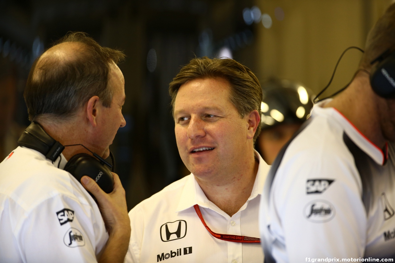 GP ABU DHABI, 25.11.2016 - Prove Libere 2, Zak Brown (USA) McLaren Executive Director