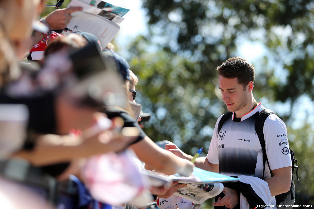 GP AUSTRALIA, 20.03.2016 - Stoffel Vandoorne (BEL) McLaren Test e Reserve Driver
