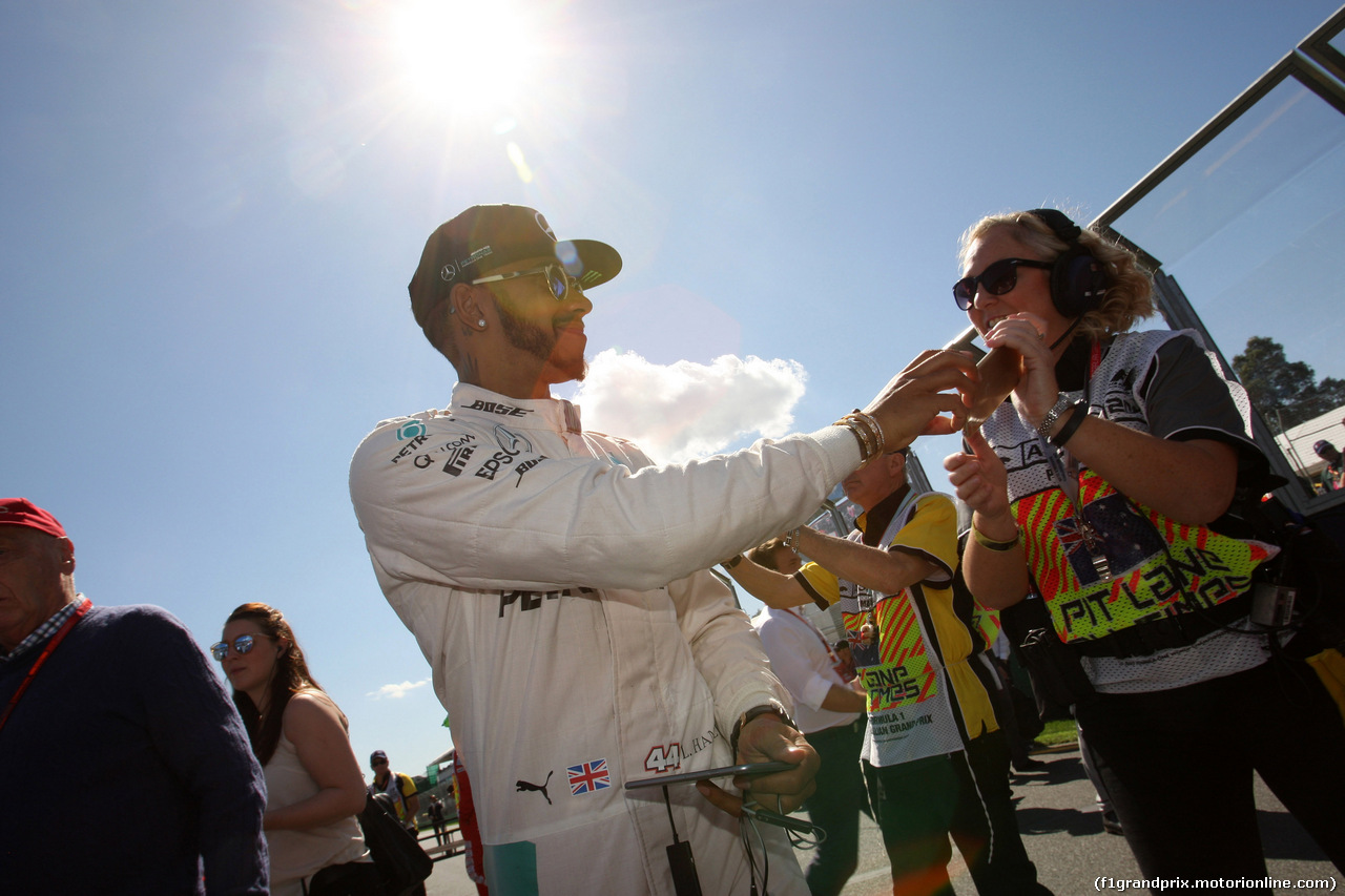 GP AUSTRALIA, 20.03.2016 - Lewis Hamilton (GBR) Mercedes AMG F1 W07 Hybrid
