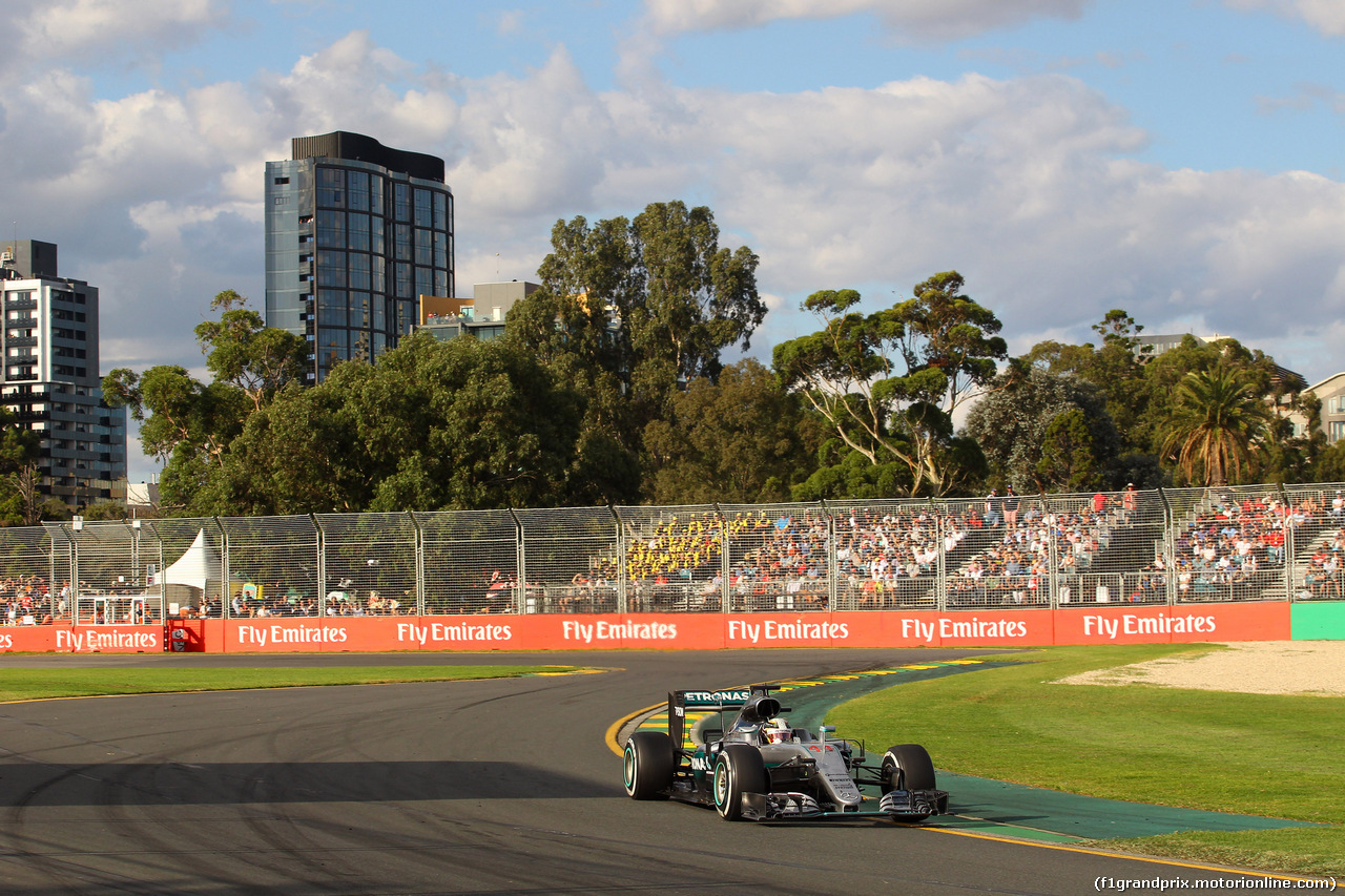 GP AUSTRALIA, 20.03.2016 - Gara, Lewis Hamilton (GBR) Mercedes AMG F1 W07 Hybrid
