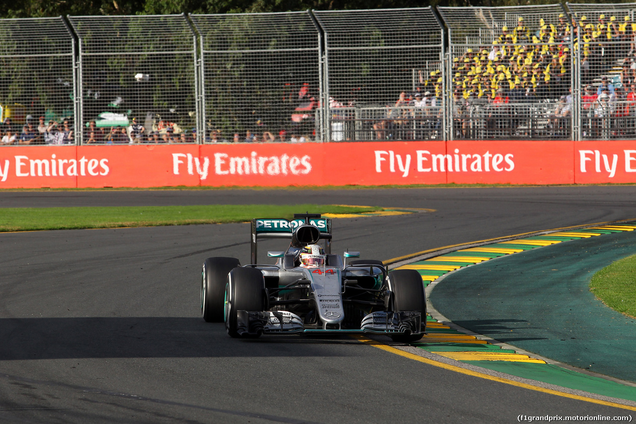 GP AUSTRALIA, 20.03.2016 - Gara, Lewis Hamilton (GBR) Mercedes AMG F1 W07 Hybrid