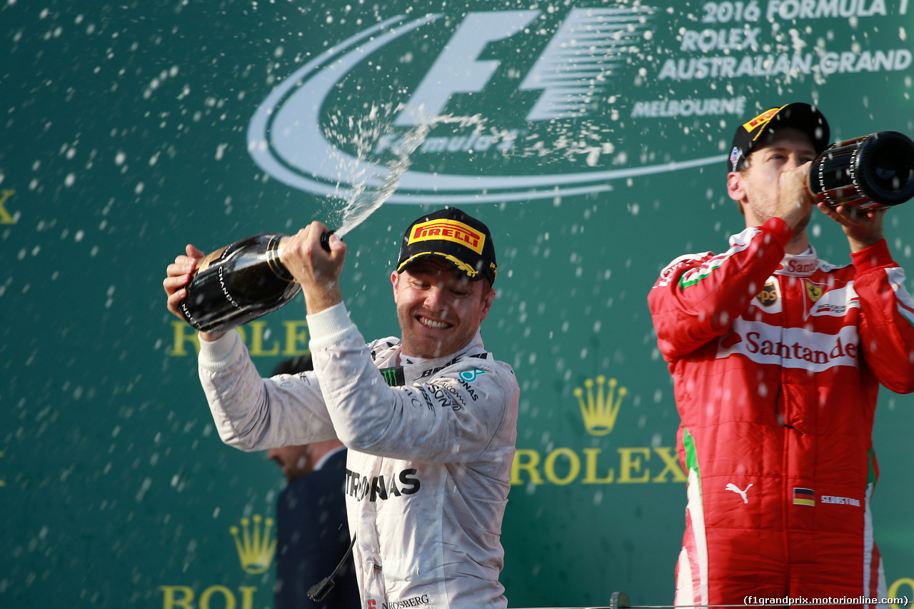 GP AUSTRALIA, 20.03.2016 - Gara, Nico Rosberg (GER) Mercedes AMG F1 W07 Hybrid vincitore e terzo Sebastian Vettel (GER) Ferrari SF16-H