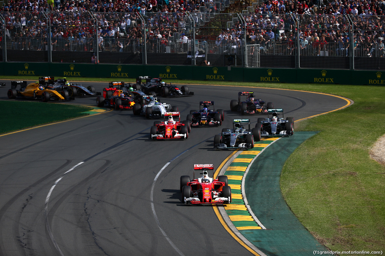 GP AUSTRALIA, 20.03.2016 - Gara, Start of the race, Sebastian Vettel (GER) Ferrari SF16-H