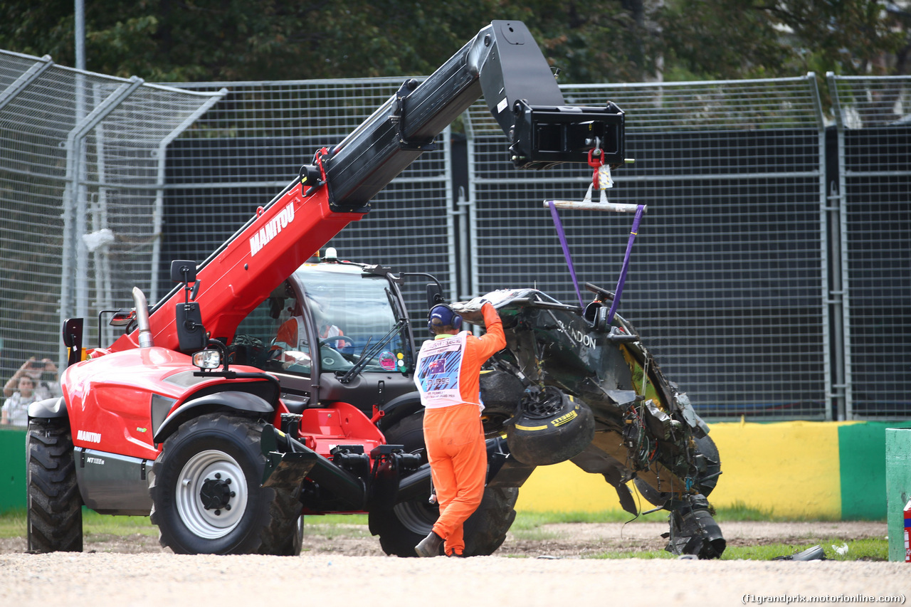 GP AUSTRALIA, 20.03.2016 - Gara, Crash, Fernando Alonso (ESP) McLaren Honda MP4-31