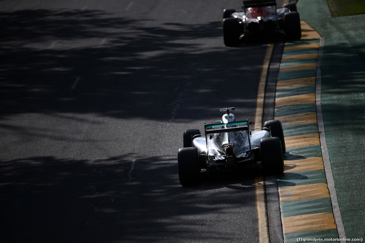 GP AUSTRALIA, 20.03.2016 - Gara, Lewis Hamilton (GBR) Mercedes AMG F1 W07 Hybrid