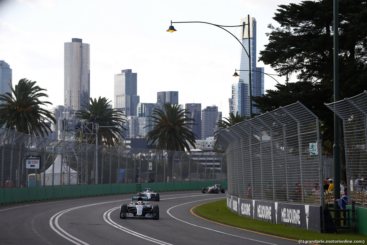 GP AUSTRALIA, 20.03.2016 - Gara, Lewis Hamilton (GBR) Mercedes AMG F1 W07 Hybrid
