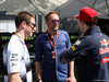 GP AUSTRALIA, 20.03.2016 - Stoffel Vandoorne (BEL) McLaren Test e Reserve Driver, Franck Montagny (FRA) e Pierre Gasly (FRA) Test driver Red Bull