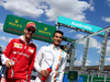 GP AUSTRALIA, 20.03.2016 - Sebastian Vettel (GER) Ferrari SF16-H e Pascal Wehrlein (GER) Manor Racing MRT05
