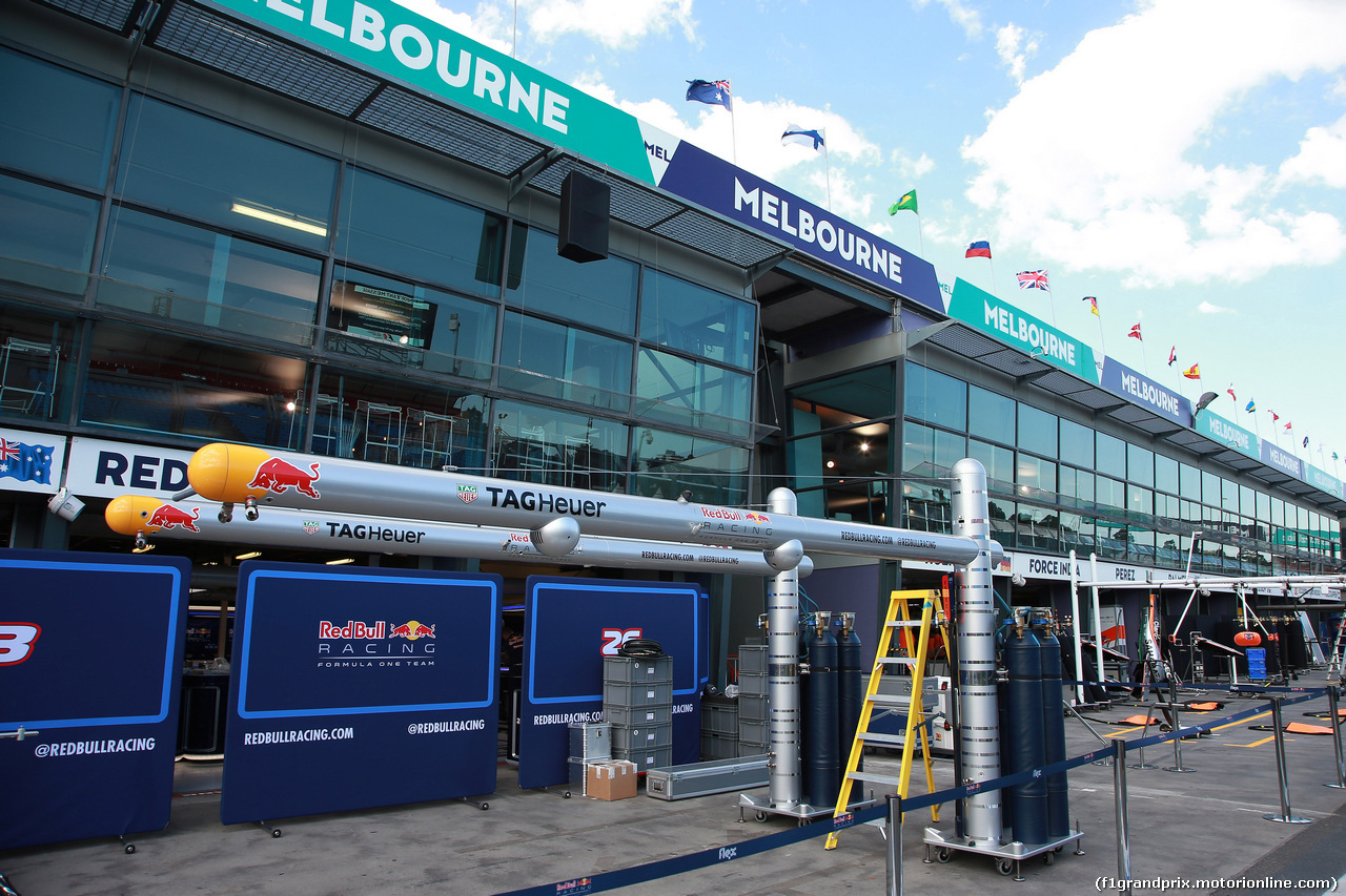 GP AUSTRALIA, 16.03.2016 - Preparation Day, Pit lane