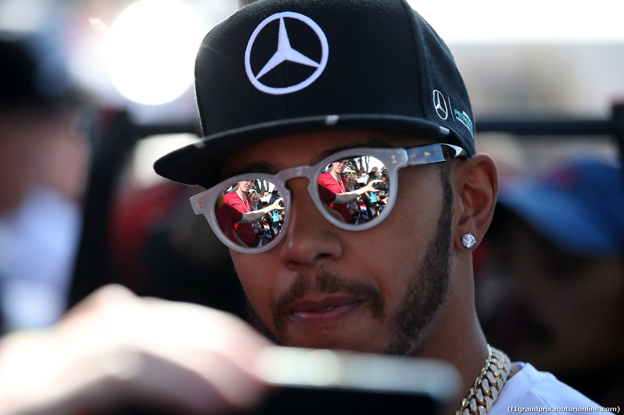 GP AUSTRALIA, 17.03.2016 - Lewis Hamilton (GBR) Mercedes AMG F1 W07 Hybrid