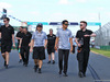 GP AUSTRALIA, Rio Haryanto (IDN) Manor Racing walks the circuit with the team.
16.03.2016.