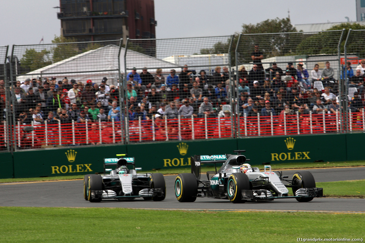 GP AUSTRALIA, 19.03.2016 - Prove Libere 3, Nico Rosberg (GER) Mercedes AMG F1 W07 Hybrid e Lewis Hamilton (GBR) Mercedes AMG F1 W07 Hybrid