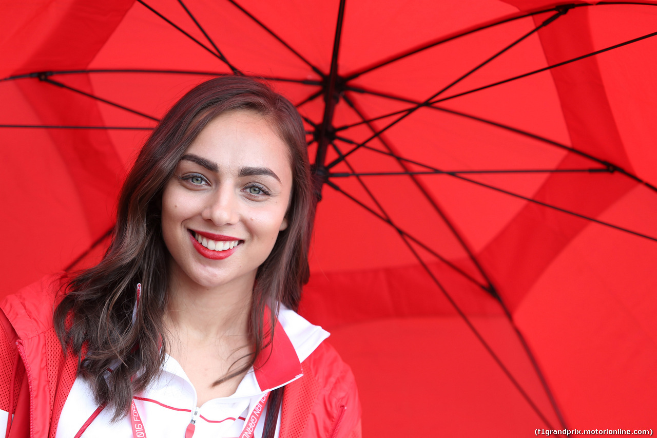GP AUSTRALIA, 19.03.2016 - Qualifiche, Ragazza in the paddock