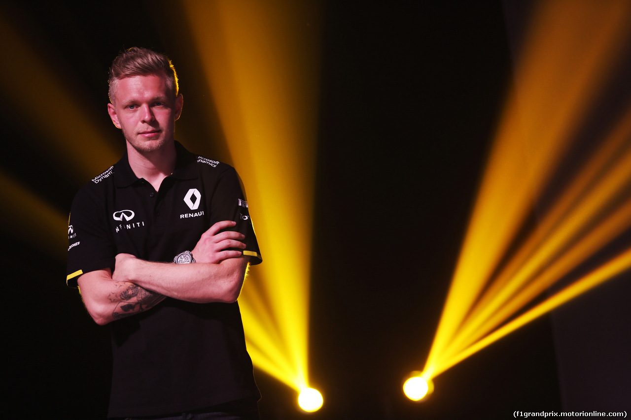 GP AUSTRALIA, Kevin Magnussen (DEN) Renault Sport F1 Team at the Renault Sport F1 Team RS16 livery reveal.
16.03.2016.