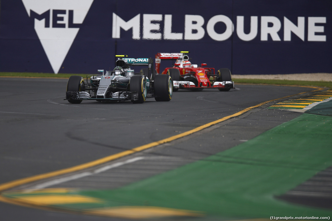GP AUSTRALIA, 18.03.2016 - Prove Libere 1, Nico Rosberg (GER) Mercedes AMG F1 W07 Hybrid e Kimi Raikkonen (FIN) Ferrari SF16-H