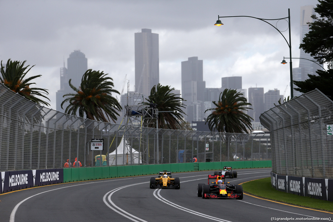 GP AUSTRALIA, 18.03.2016 - Prove Libere 1, Daniel Ricciardo (AUS) Red Bull Racing RB12