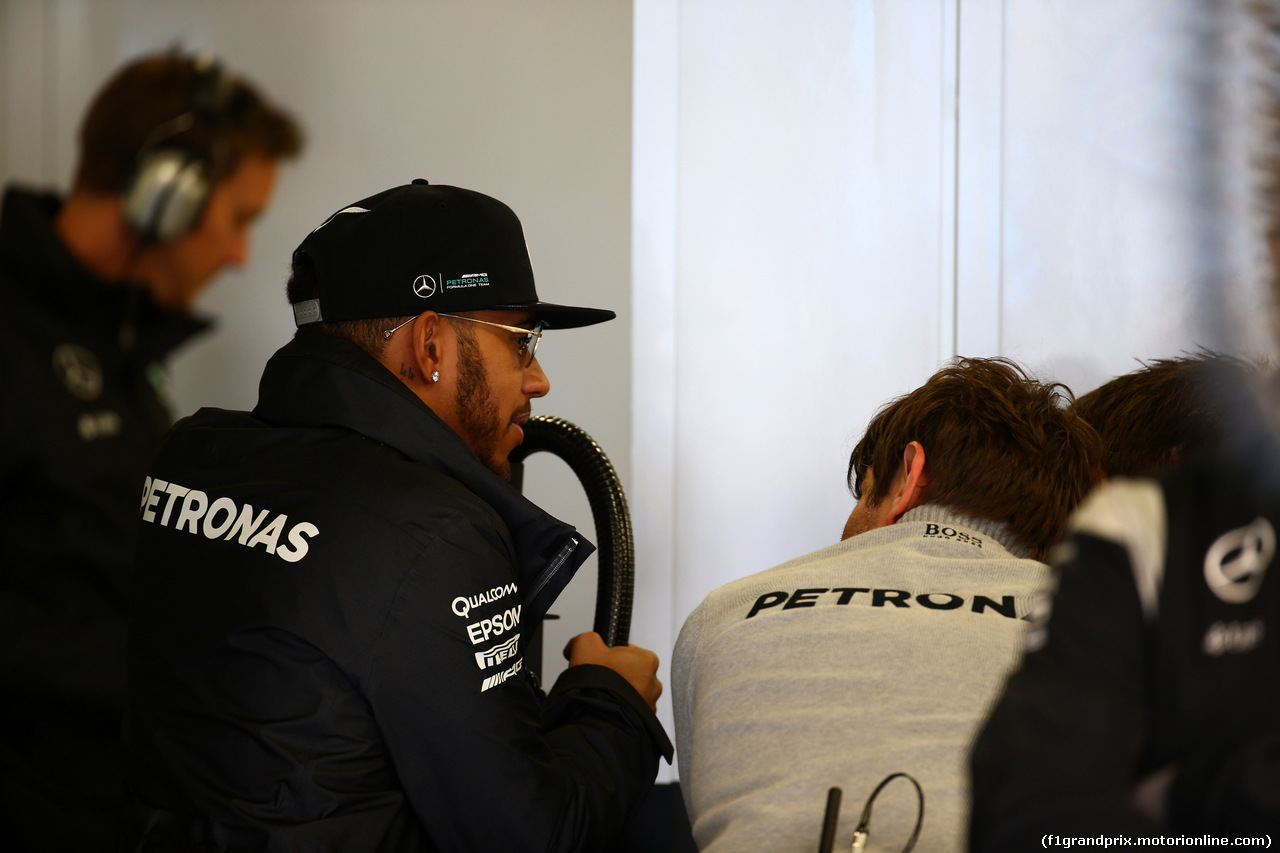 GP AUSTRALIA, 18.03.2016 - Prove Libere 2, Lewis Hamilton (GBR) Mercedes AMG F1 W07 Hybrid
