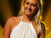 GP AUSTRALIA, Ellie Jean Coffey (AUS) Pro Surfer at the Renault Sport F1 Team RS16 livery reveal.
16.03.2016.