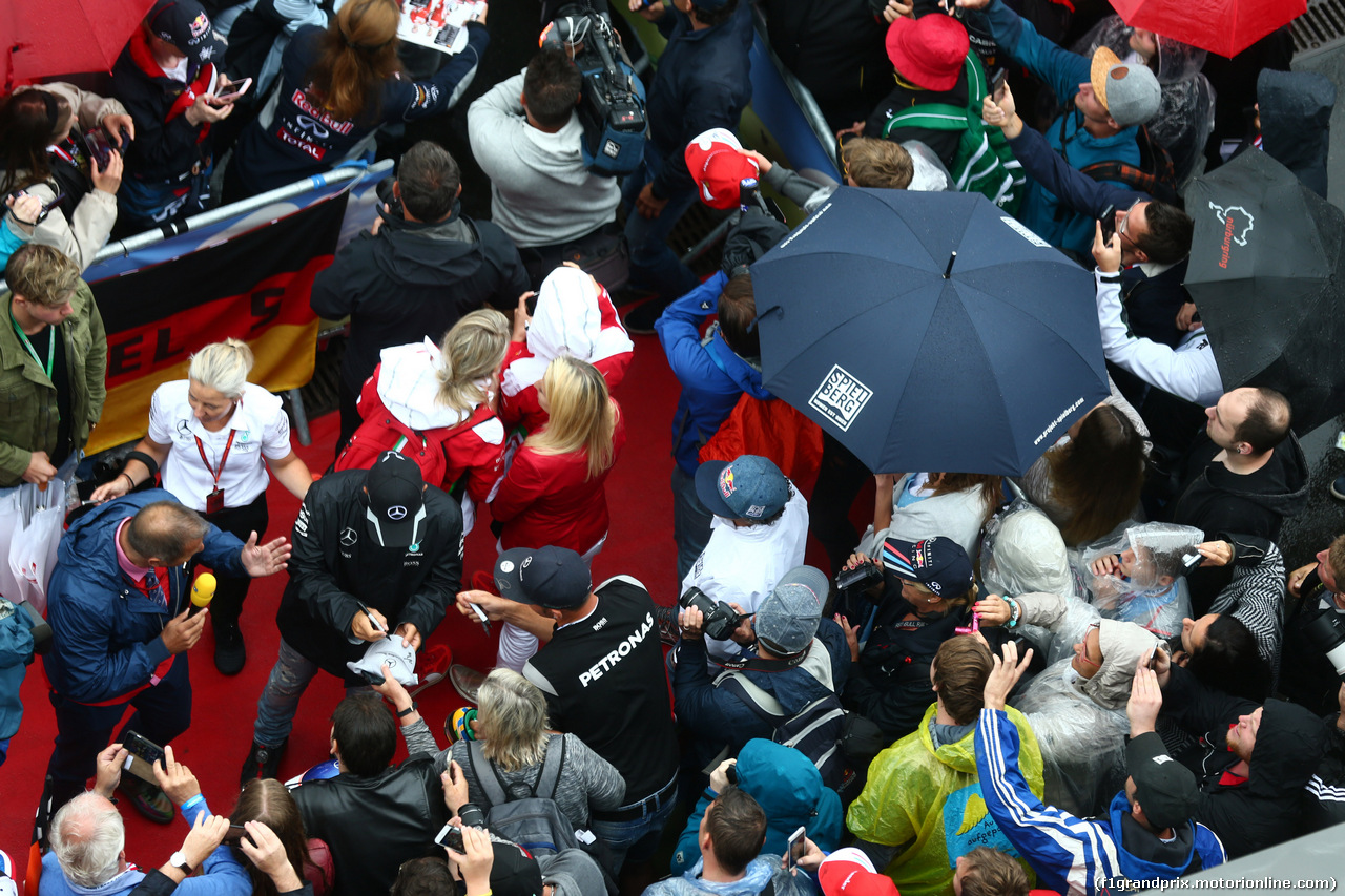 GP AUSTRIA, 03.07.2016 - Drivers Parade, Lewis Hamilton (GBR) Mercedes AMG F1 W07
