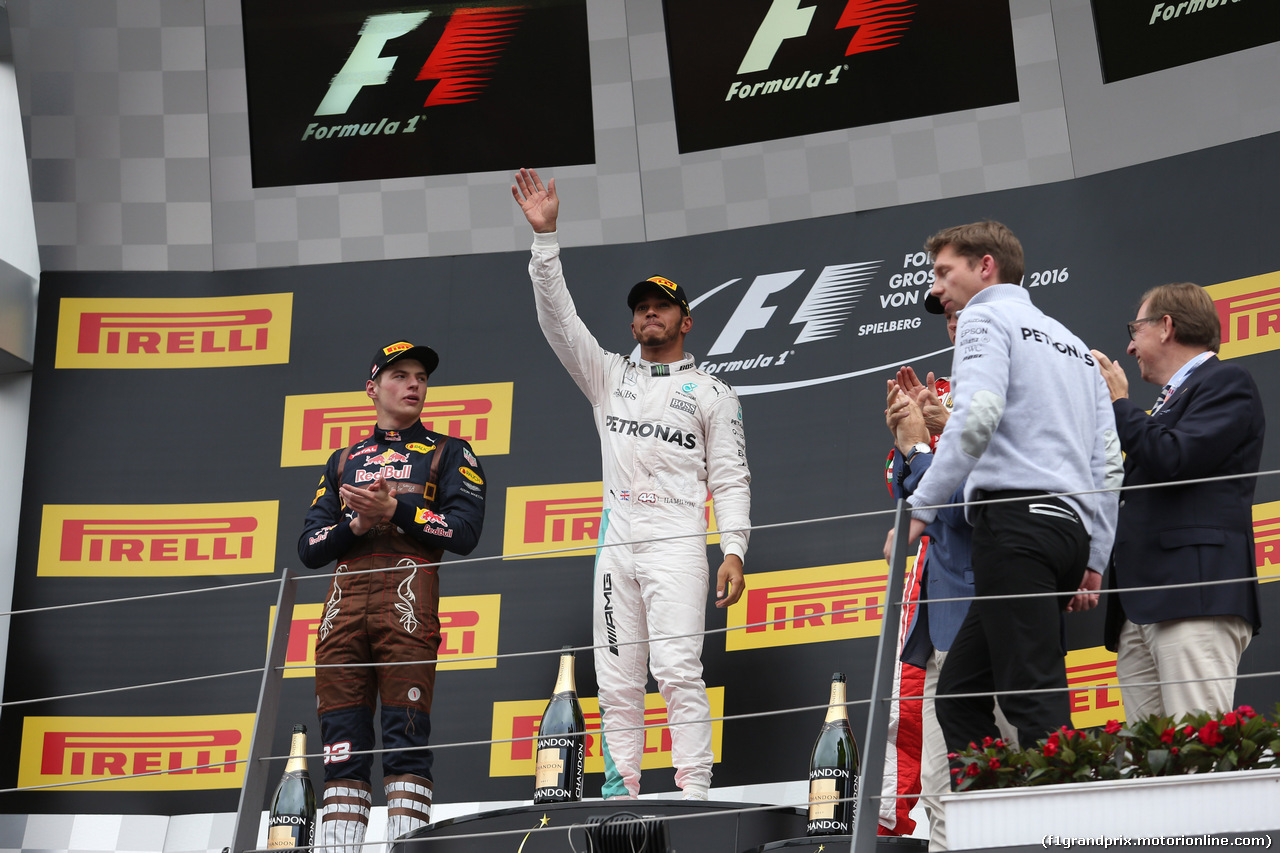 GP AUSTRIA, 03.07.2016 - Podium, from L to R: 2nd place Max Verstappen (NED) Red Bull Racing RB12, winner Lewis Hamilton (GBR) Mercedes AMG F1 W07 , team representative