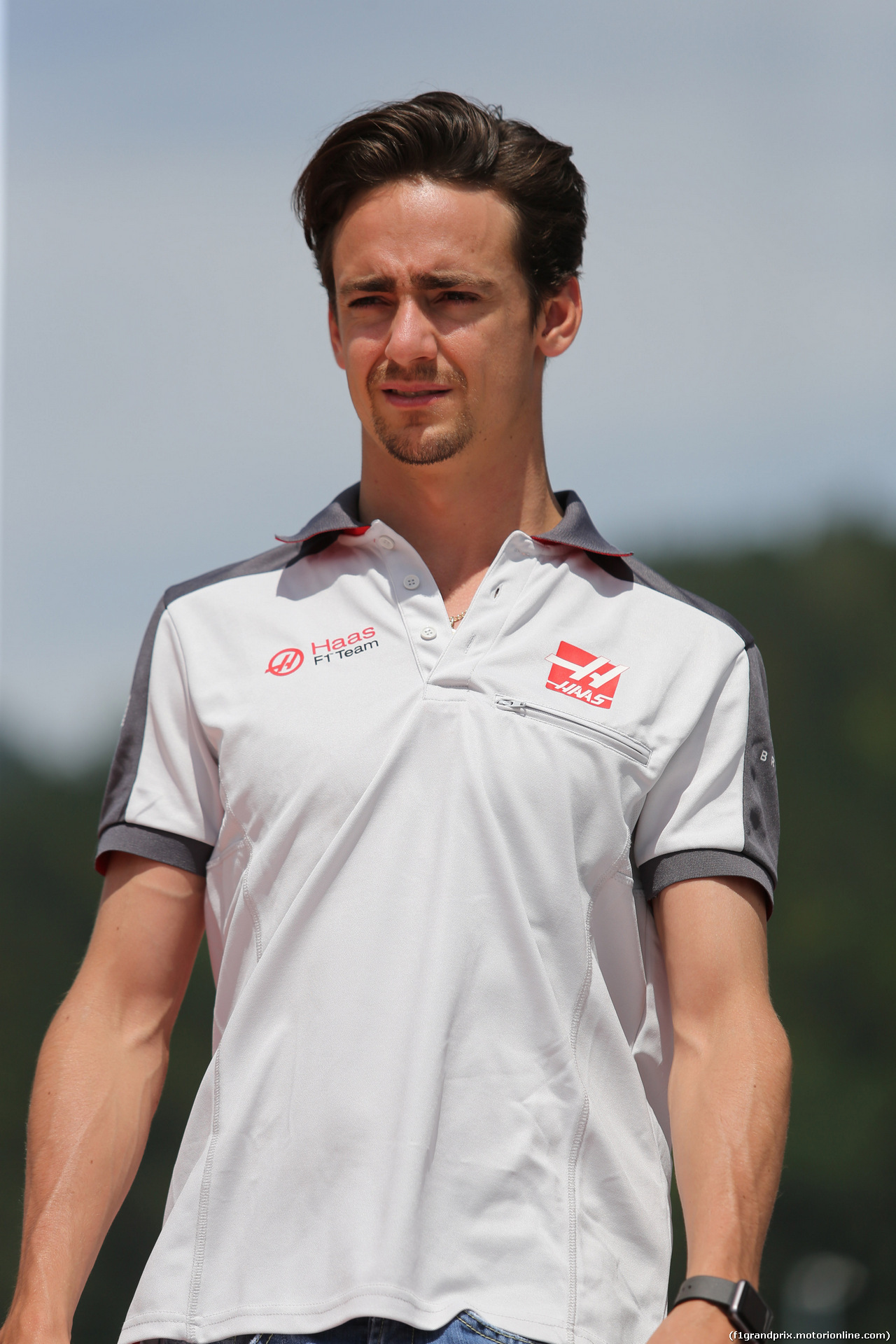 GP AUSTRIA, 30.06.2016- Esteban Gutierrez (MEX) Haas F1 Team VF-16 walking on the track